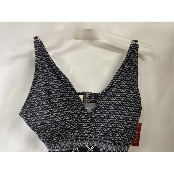 Merona One-piece Black Pattern bathing suit for women 36DD New - Picture 2 of 11